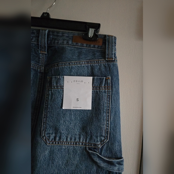 SOLD OUT - Picture 7 of 9